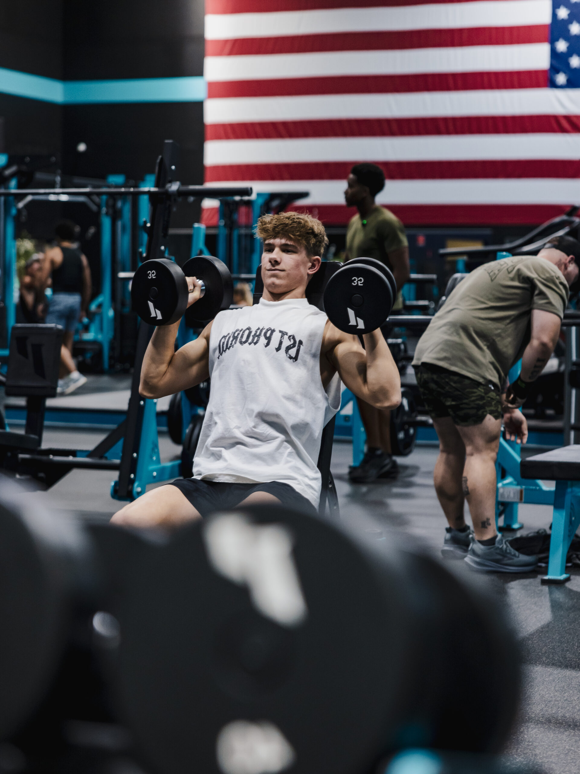 Lukas Meyer demonstrating strength and performance training for personal training clients and youth athletes at 1st Phorm HQ for Lake Country Training.